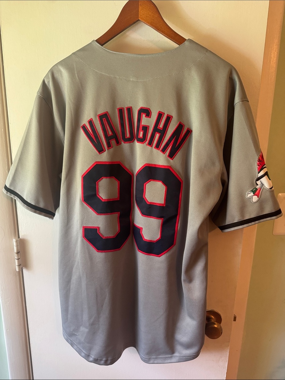 “Major League” Wild Thing Cleveland Men's Gray Baseball Jersey with Red Accents - Picture 2 of 6